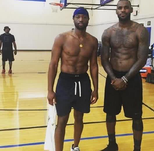 社会责任正 社会责任正