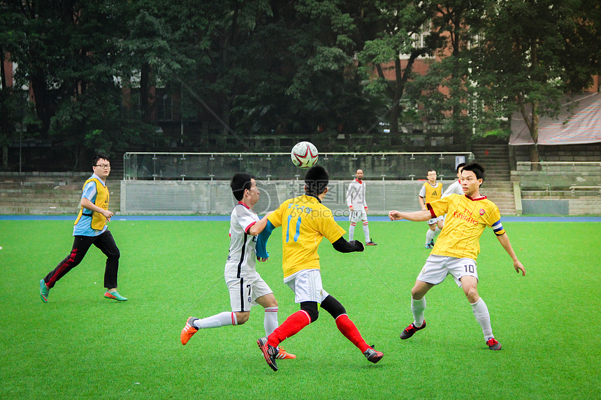 对所有年轻 对所有年轻