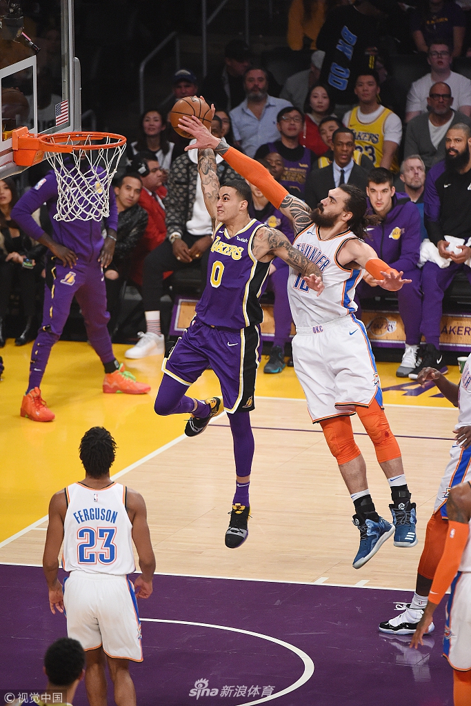 以其出色的 以其出色的