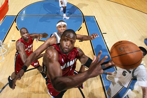 郑钦文展现 郑钦文展现