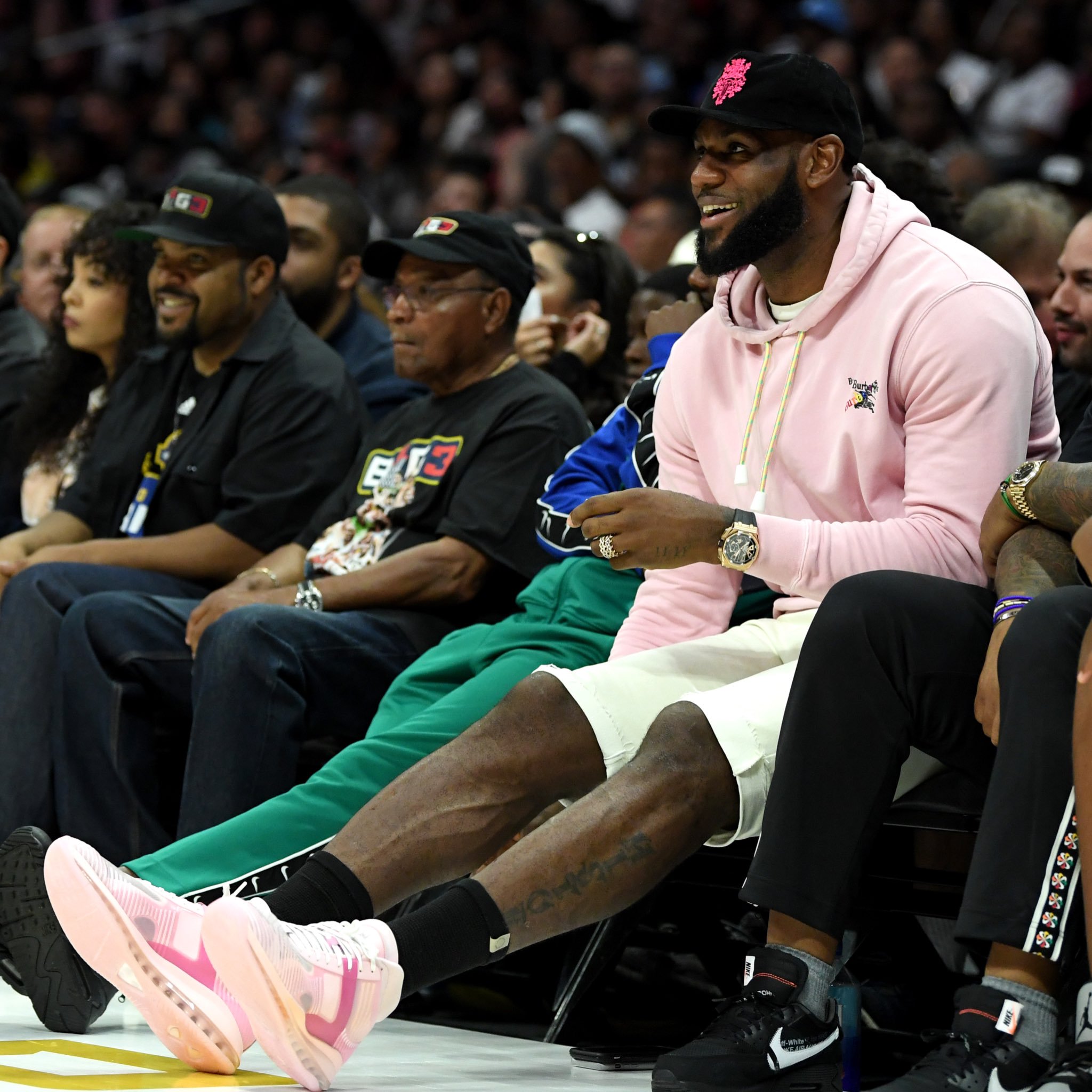 更像是功能 更像是功能