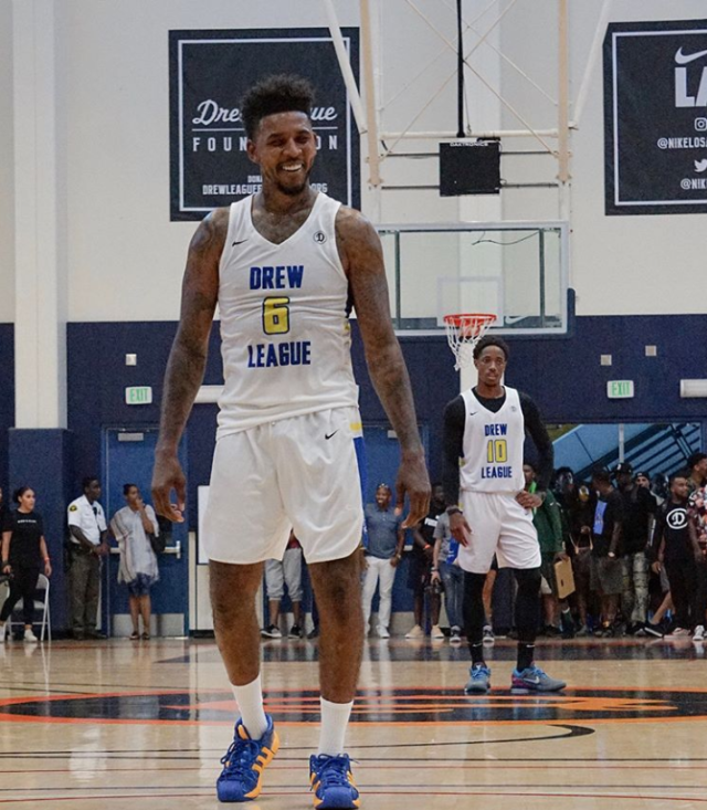 而不是夸张 而不是夸张